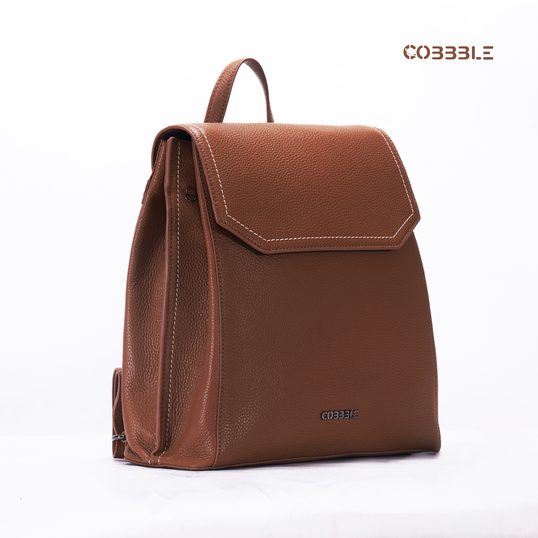 Cobbble Woman Mabel Flap Backpack – Mocha, Tab Sleeve