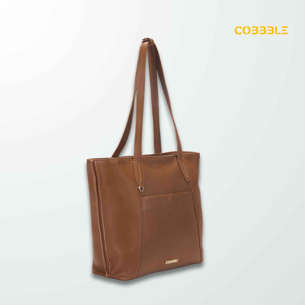 Luxury Shoulder Bag - Cobbble Woman Metro Shoulder Bag in Tan