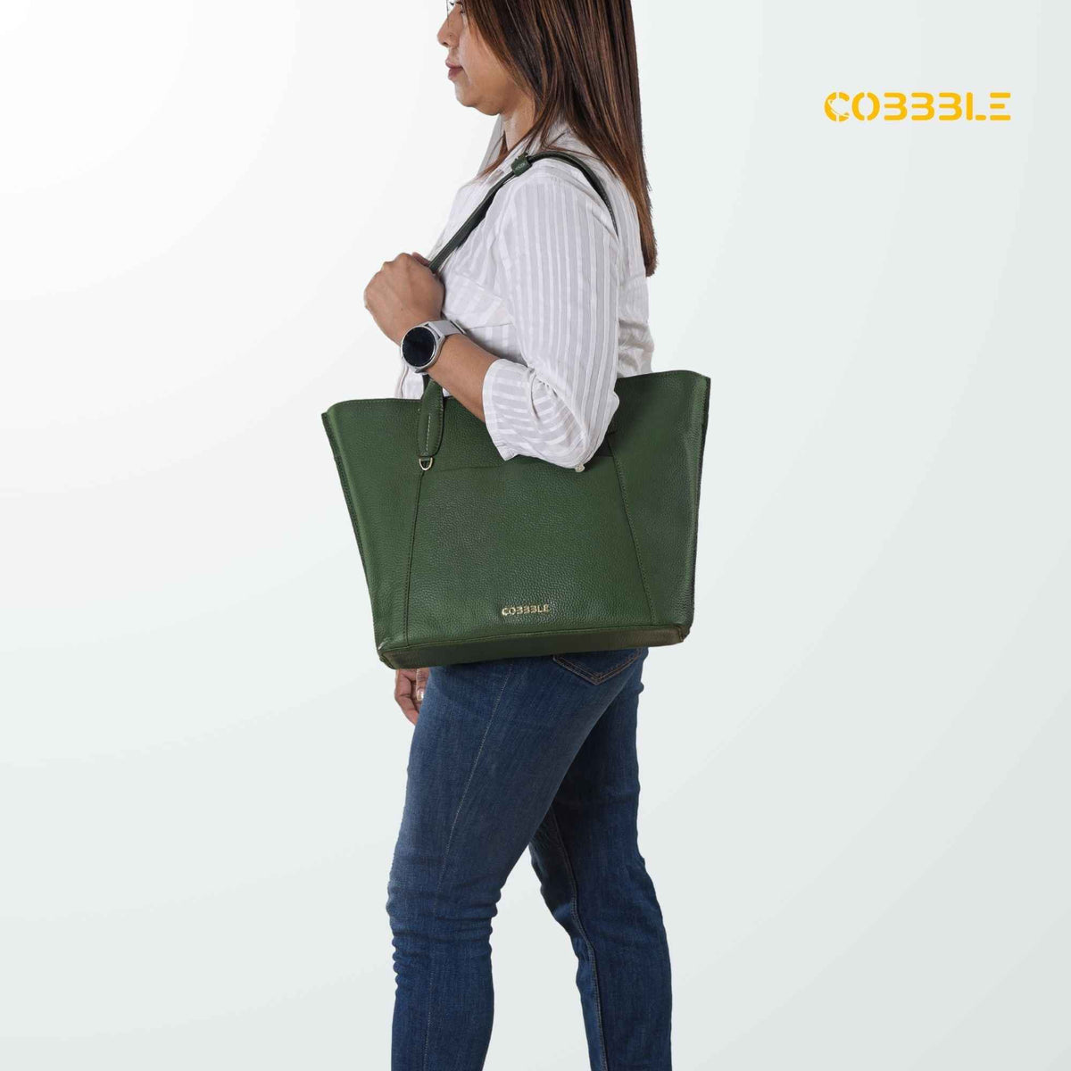 Luxury Shoulder Bag - Cobbble Woman Metro Shoulder Bag in Olive Green
