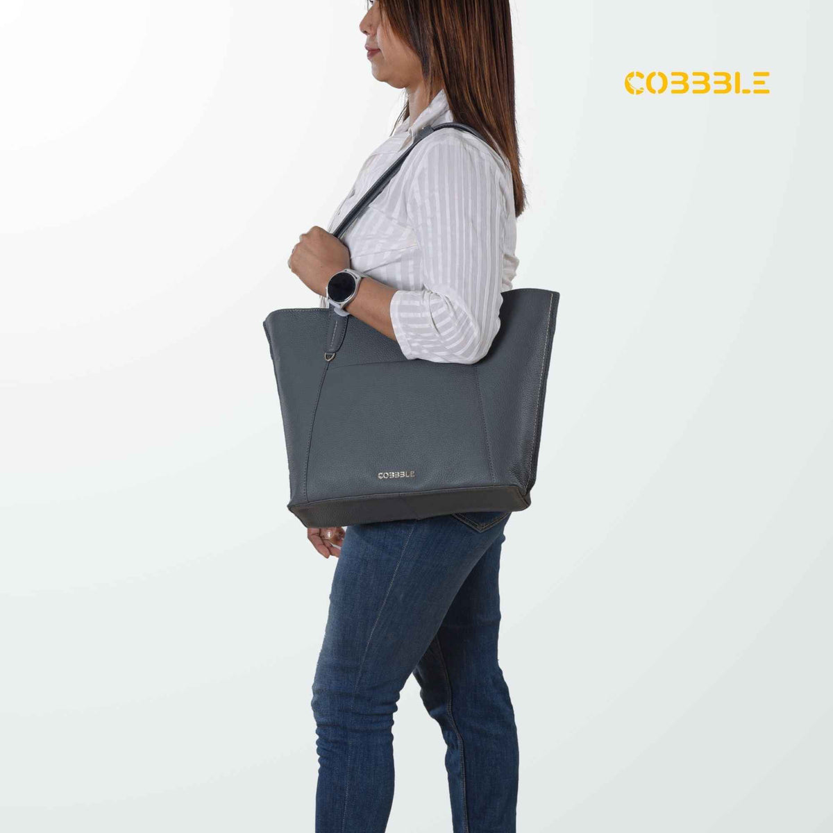 Womens Laptop Bags - Cobbble Woman Metro Shoulder Bag in Grey