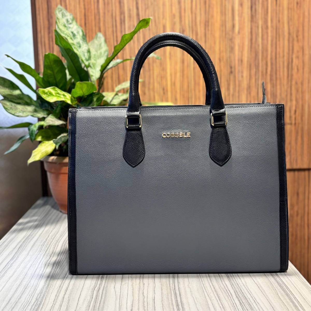 Cobbble Ovia Woman Laptop Bag